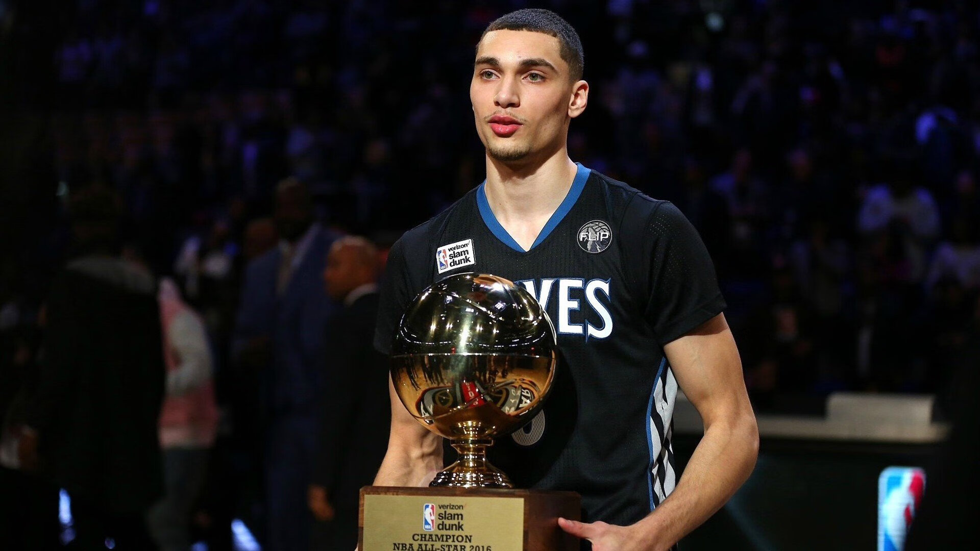 匹夫之勇难夺冠!东契奇44分,打败对手,也打废队友,东契奇精彩比赛